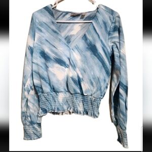 Blue Vneck Long Sleeve Top Size Small